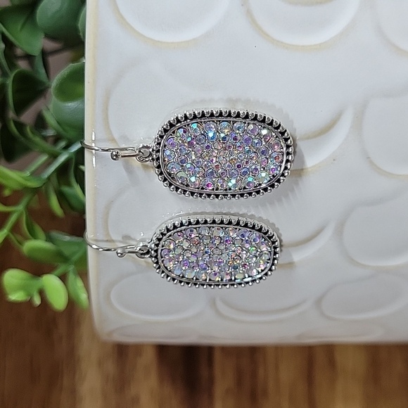 GORGEOUS UNICORN SHIMMER DROP EARRINGS - Picture 1 of 8